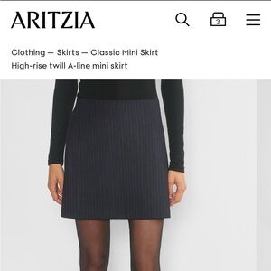 Aritzia Wilfred mini classic skirt in Navy size 8